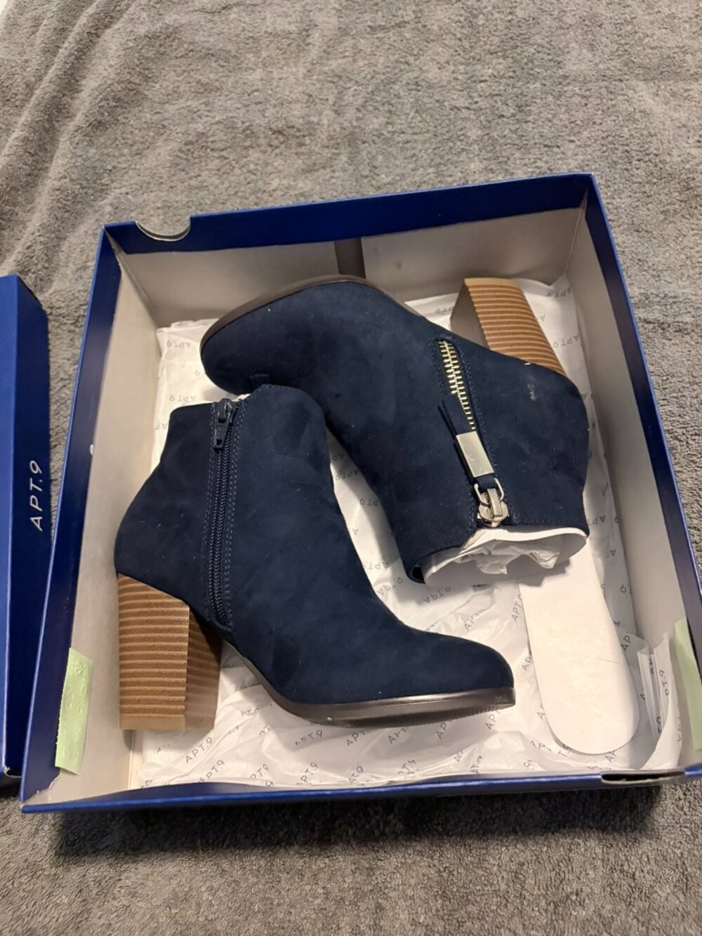 Apt 9 Timezone Ankle Boots 5.5 LN with box